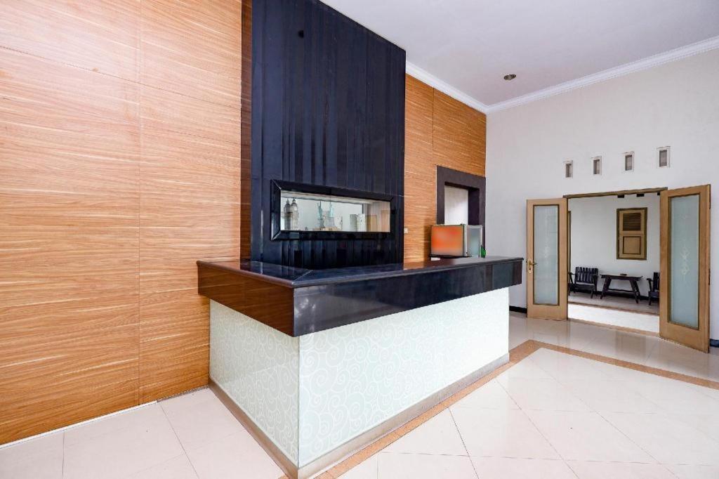 Hotel Super Oyo 2436 Kencana